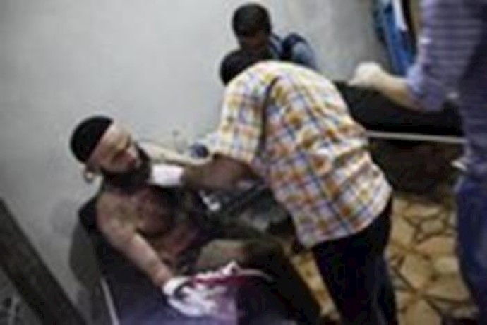 Mortars kill at least 20 in Damascus refugee camp