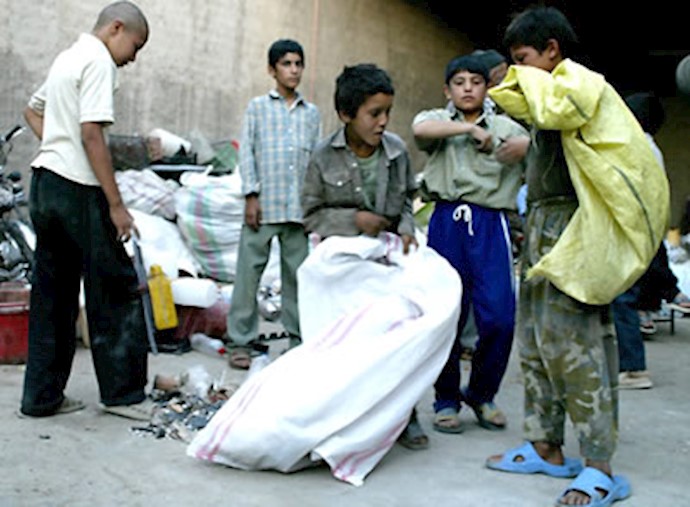 Due to unemployment many in Iran barely make ends meet