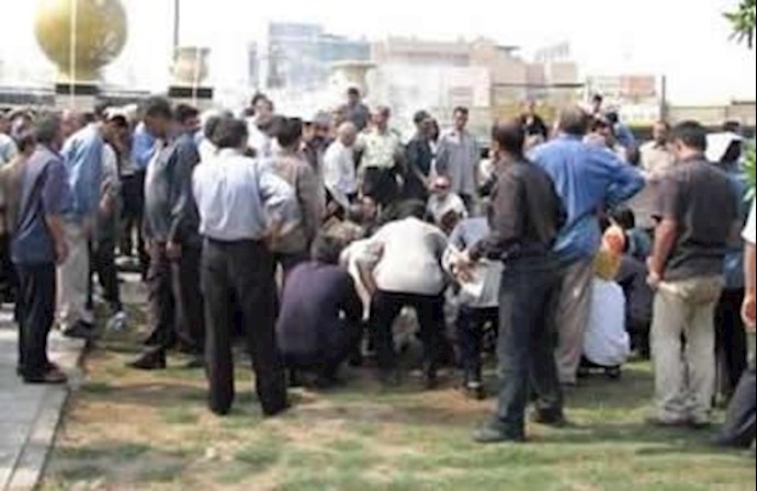 Iran: Workers of Arak’s Avangan Factory held protests demanding their requests be met