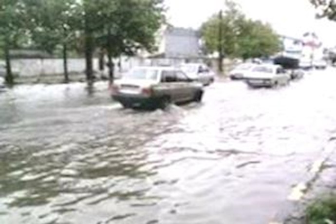 Floods rampage through 7 northern Iran cities