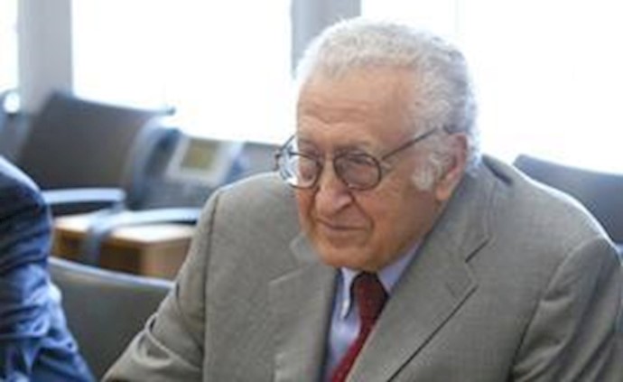 Brahimi takes up desperate bid to end Syria conflict
