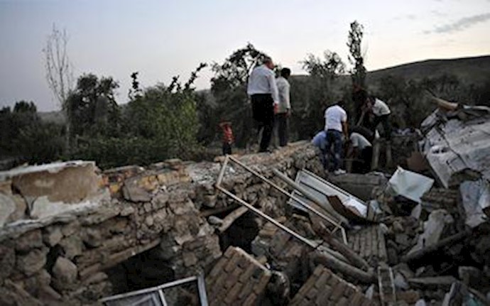 Iran: Regime deprives minimums from Azerbaijan earthquake victims
