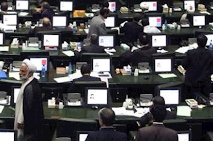 Iran: economy minister summoned to Majlis for second time this week
