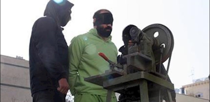 'Hand amputation of a 29 year old man in Shiraz by Mullahs' regime'