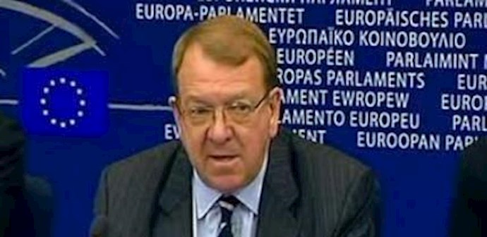 EP report on Iraq: Al-Maliki may either give in to protestors demand or resign