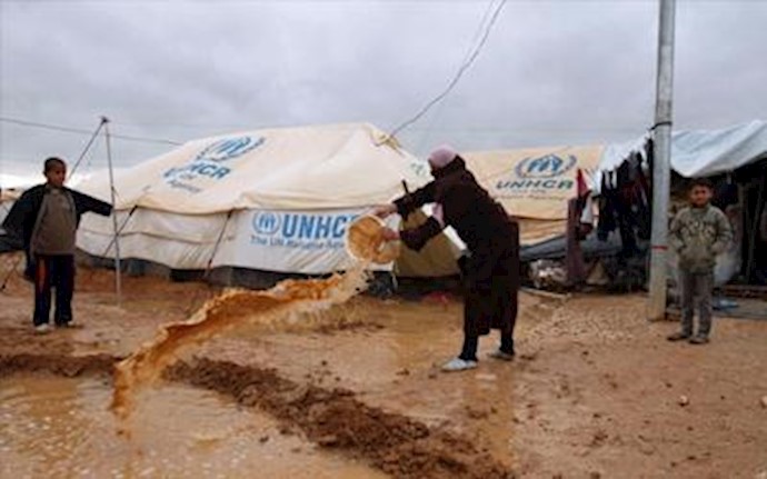 Floods and misery for Syrian refugees