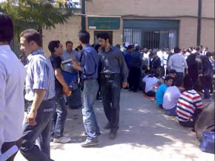 University students in Hamedan staged protest against security atmosphere