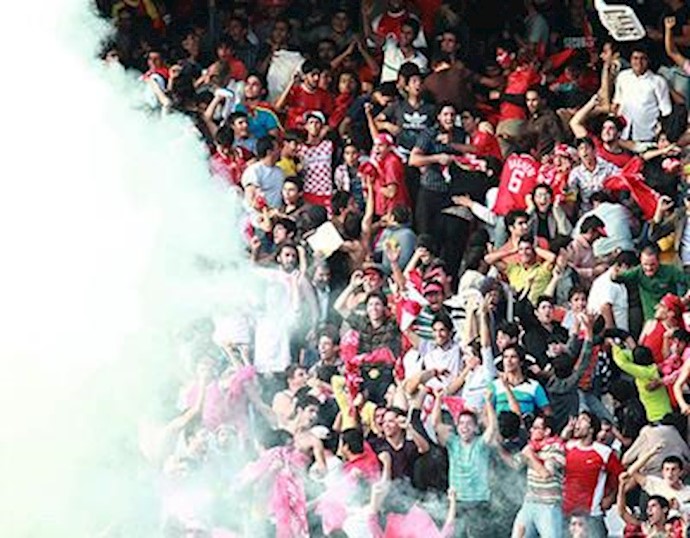 Regime forces arrest youths at Iran-Thailand football match
