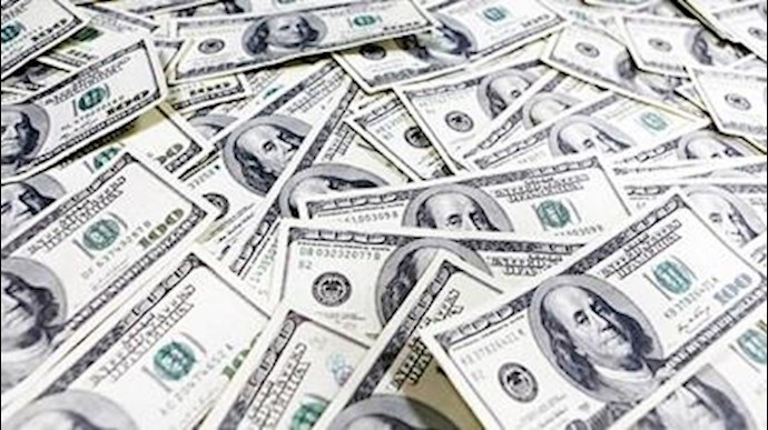 Mullahs’ regime economic experts admits plundering of currency reserves
