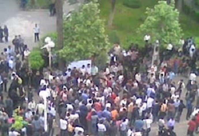 Tehran University students protest clamp down