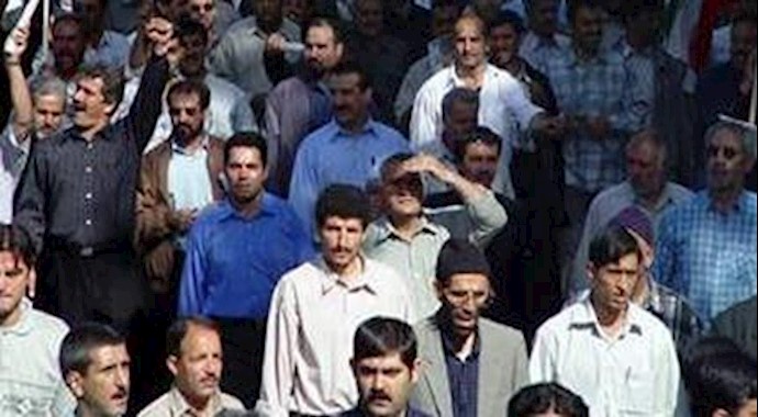 Isfahan steel mill retired workers rally demanding pensions