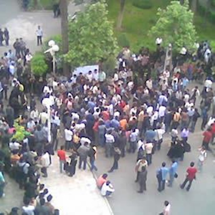 Tehran Polytechnic University students stage protest Tehran Polytechnic University students stage protest