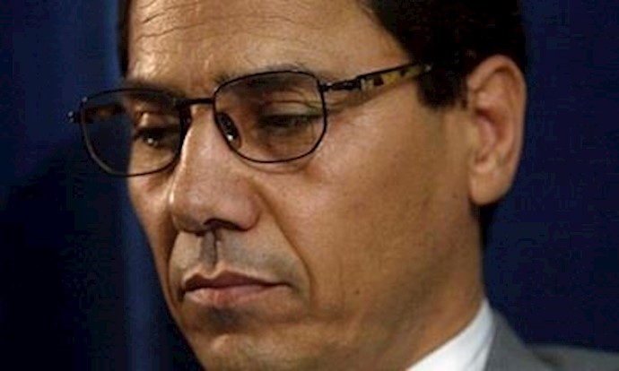 Imprisoned Iranian human rights lawyer goes on hunger strike