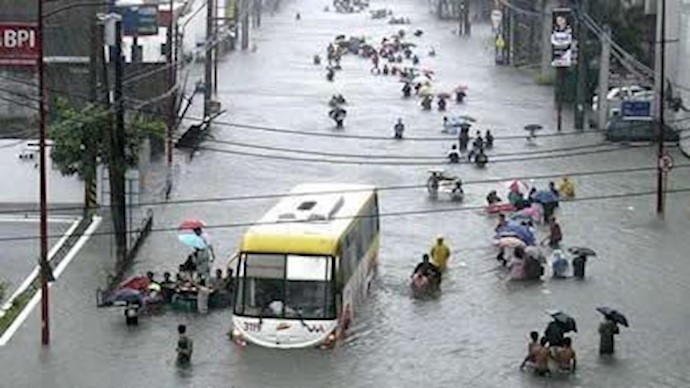 More than 10,000 feared dead in typhoon-ravaged Philippines