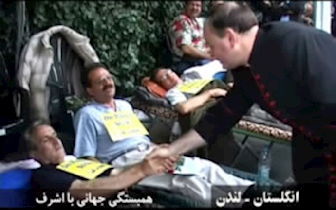 British Lords, MPs and human rights activists visit Iranian hunger strikers’ camp in London