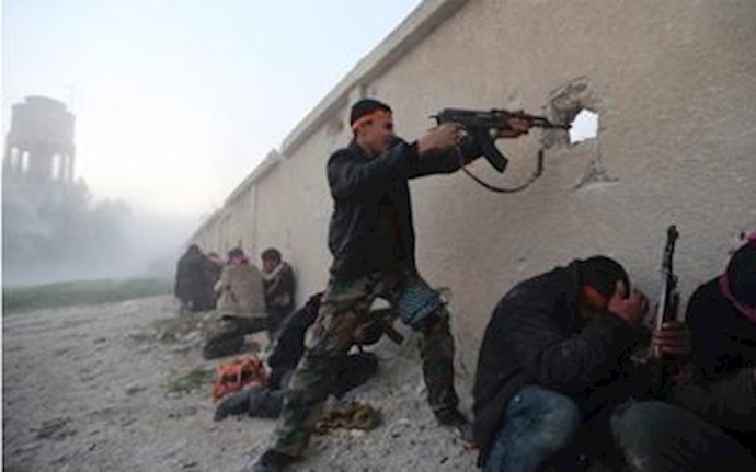 Syrian army battles rebels on edges of Damascus