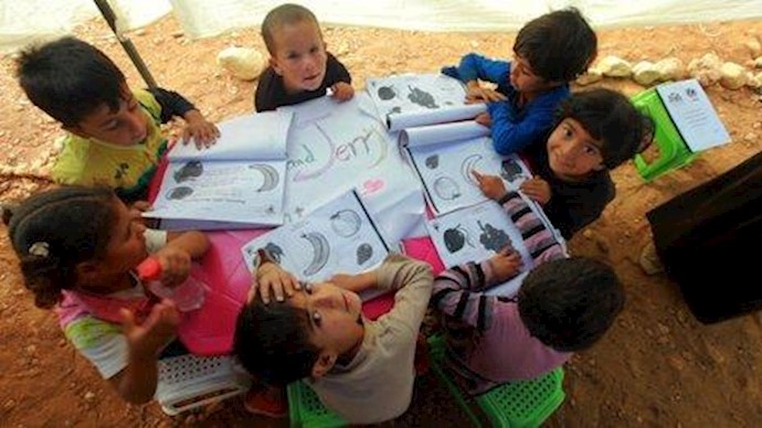 Destitution drives Syrian refugee children to work
