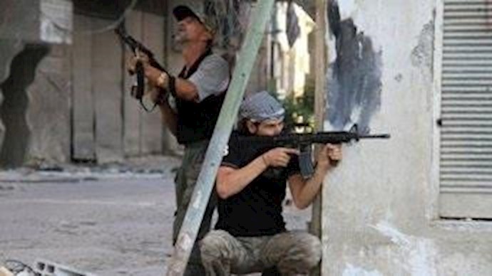 France’s Hollande hints at arming Syrian rebels