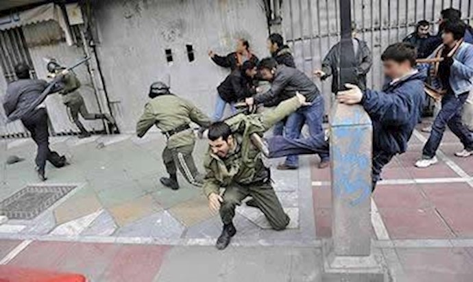 Bloody brawl in town near Isfahan between people and regime’s Bassij agents