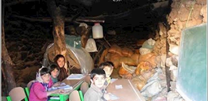 Defalcation and plunder by the Iranian regime’s officials Defalcation and plunder by the Iranian regime’s officials