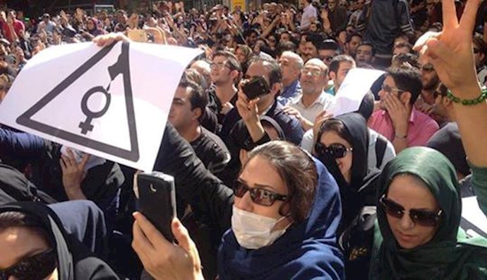Iran: Angry demonstration by people of Isfahan and Tehran against barbaric acid attack on women by regime’s Basij mobs