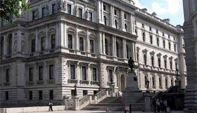 UK advises against all but essential travel to Iran