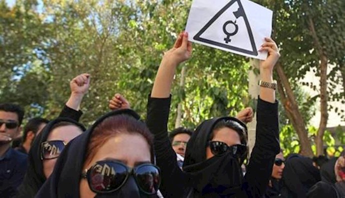 Iran: Acid attack and anti-Iranian regime demonstration