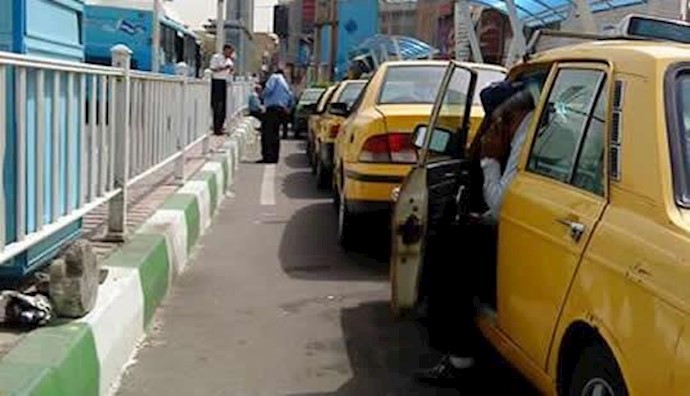 Tehran: taxi drivers on strike