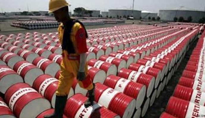 Iranian regime to adjust budget based on oil price at $70 a barrel