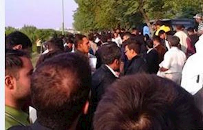 Iran, Ahvaz: protest gathering in support of Karoon River
