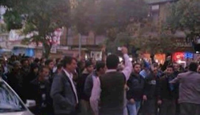 Iran: Suppressive State Security Police attack on peaceful demonstration