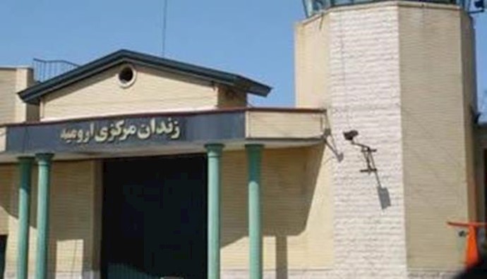 Iran: collective hunger strike by political prisoners