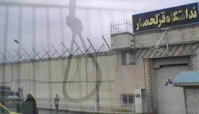 Iran: 11 prisoners including a woman hanged in a mass execution