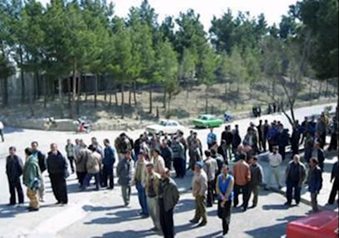Iran: Protest gathering of workers in Ahwaz