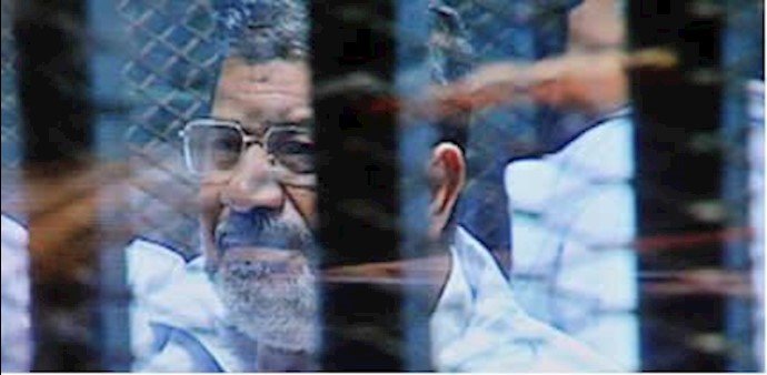 Egypt prosecutor says Morsi spied for Iran