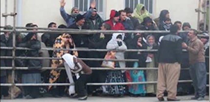 Iran: continued popular protests against insulting food basket plan Iran: continued popular protests against insulting food basket plan
