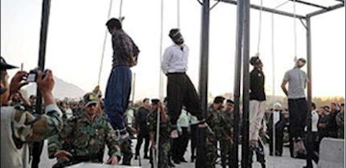 Iran: public execution of 3 prisoners west of Tehran