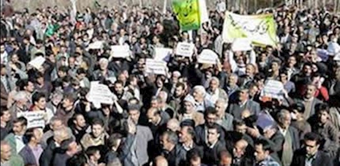 Popular protests growing in various Iranian cities