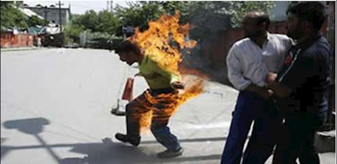Iran: oil industry employee dies setting himself on fire during Rouhani visit