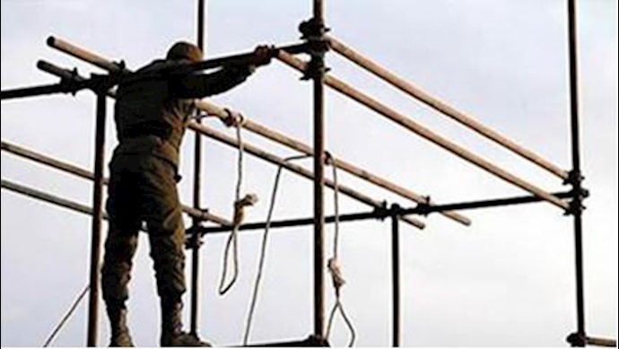Iran: 12 executions in six days, including 3 public hangings