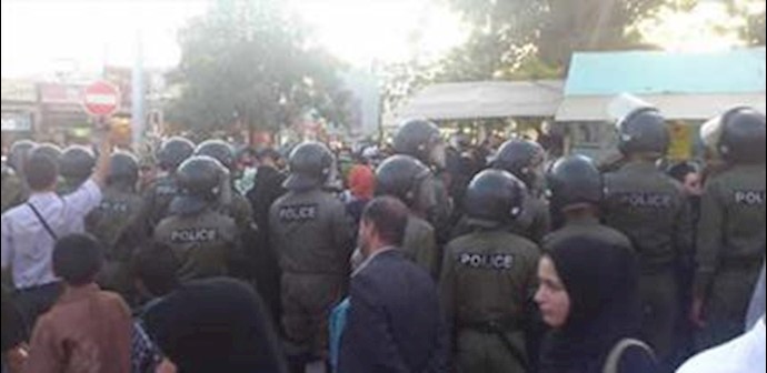 Athletes, workers staging protest rallies in various Iranian cities