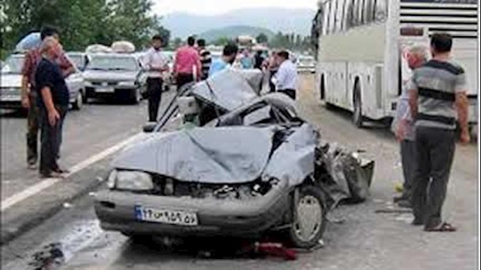 Iranian people clash with State Security Forces protesting bad road conditions causing deadly accidents
