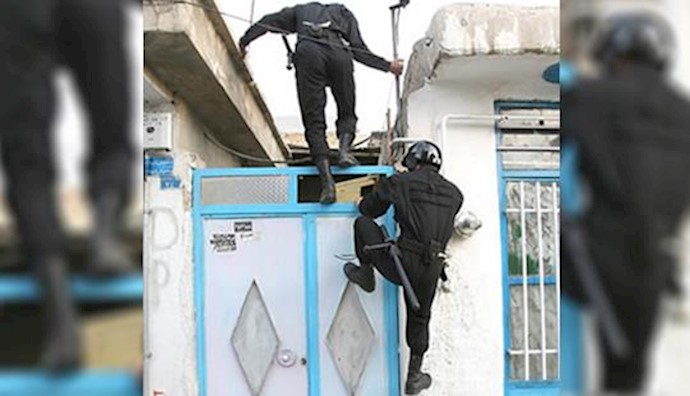 Iran: police units enter homes in early morning raid