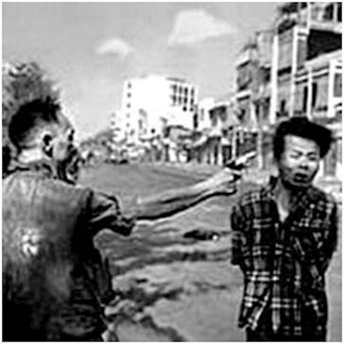  'Eddie Adams’ most famous 
published picture
'