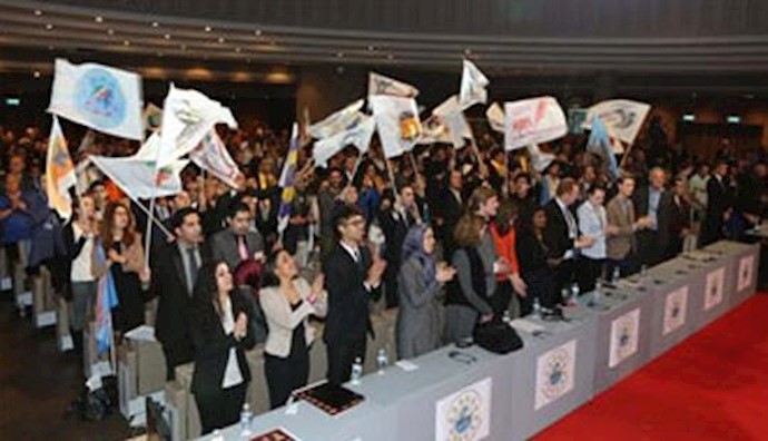 Iranian youths back Maryam Rajavi solution for regime change