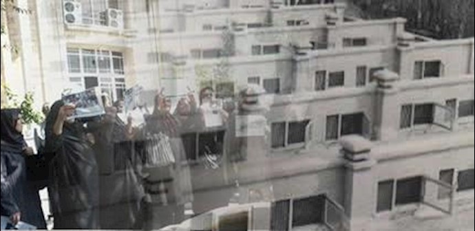  'Tehran - Families of Evin political prisoners'