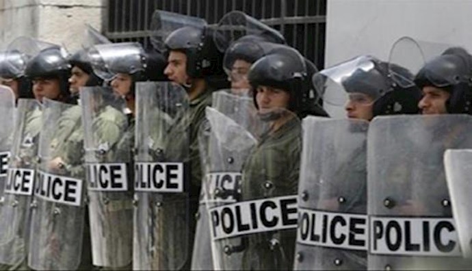  'Repressive police positioning at gas pumps across Tehran'