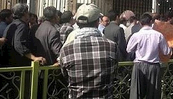 Iran: residents of western city protest increasing annual taxes