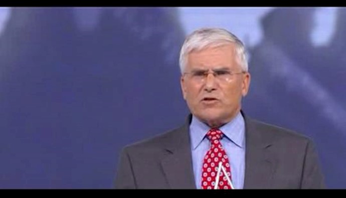  'US General George W Casey (ret)'