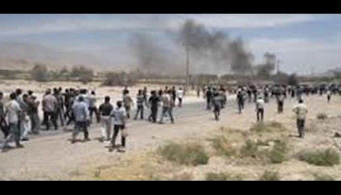 Iran: villagers near Tehran clash with repressive police